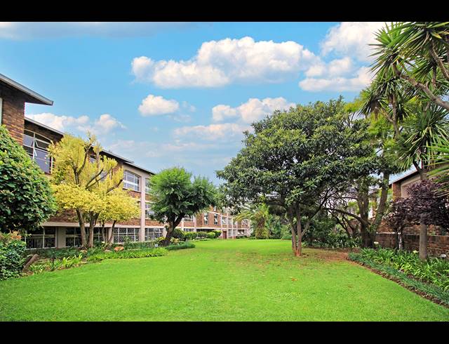 4 BEDROOM APARTMENT FOR SALE IN ST ANDREWS